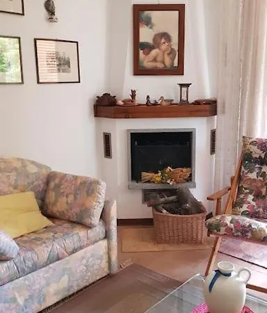 Apartment In Con Piscina