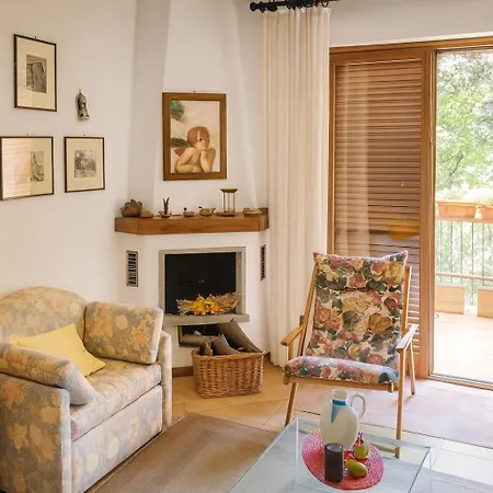 Residenza Nel Con Piscina Vista Monti E Апартаменты Луино