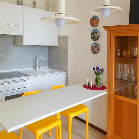 Apartment Residenza Nel Con Piscina Vista Monti E *