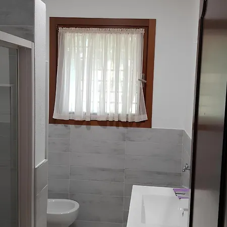 Residenza Nel Con Piscina Vista Monti E Луино