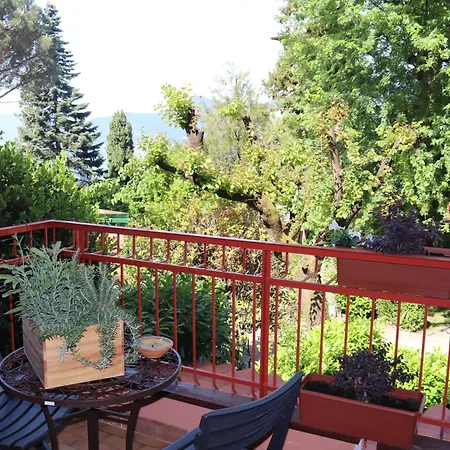 Residenza Nel Con Piscina Vista Monti E *
