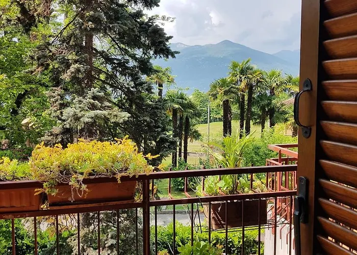 Residenza Nel Con Piscina Vista Monti E * Luino