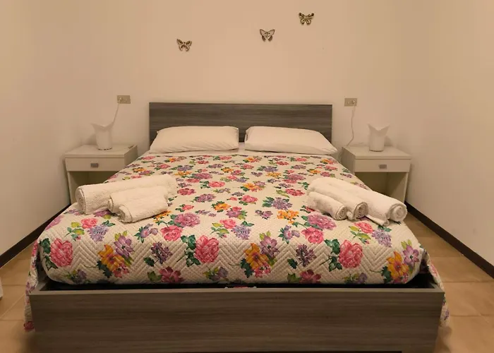 Residenza Nel Con Piscina Vista Monti E