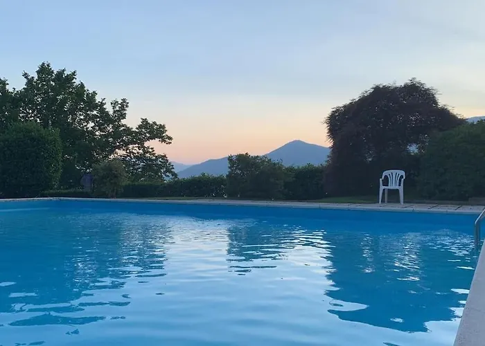 Residenza Nel Con Piscina Vista Monti E 公寓 *