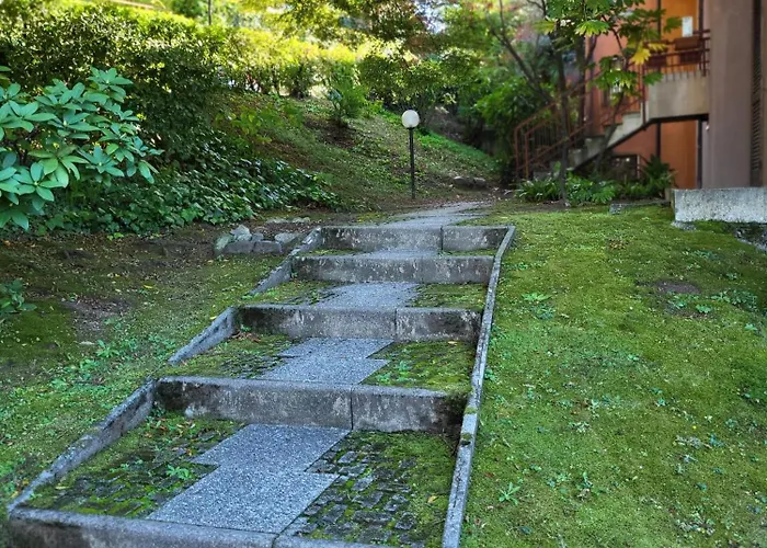 Residenza Nel Con Piscina Vista Monti E 勒威诺